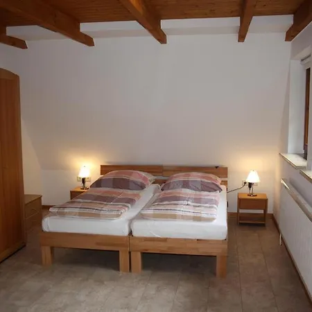 Heidhoehe, Apartament *